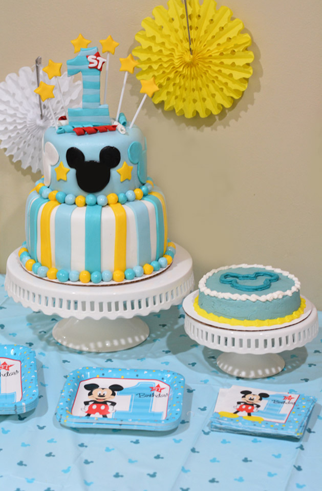 Darlin' Designs: Mickey Mouse First Birthday Cake and Smash Cake
