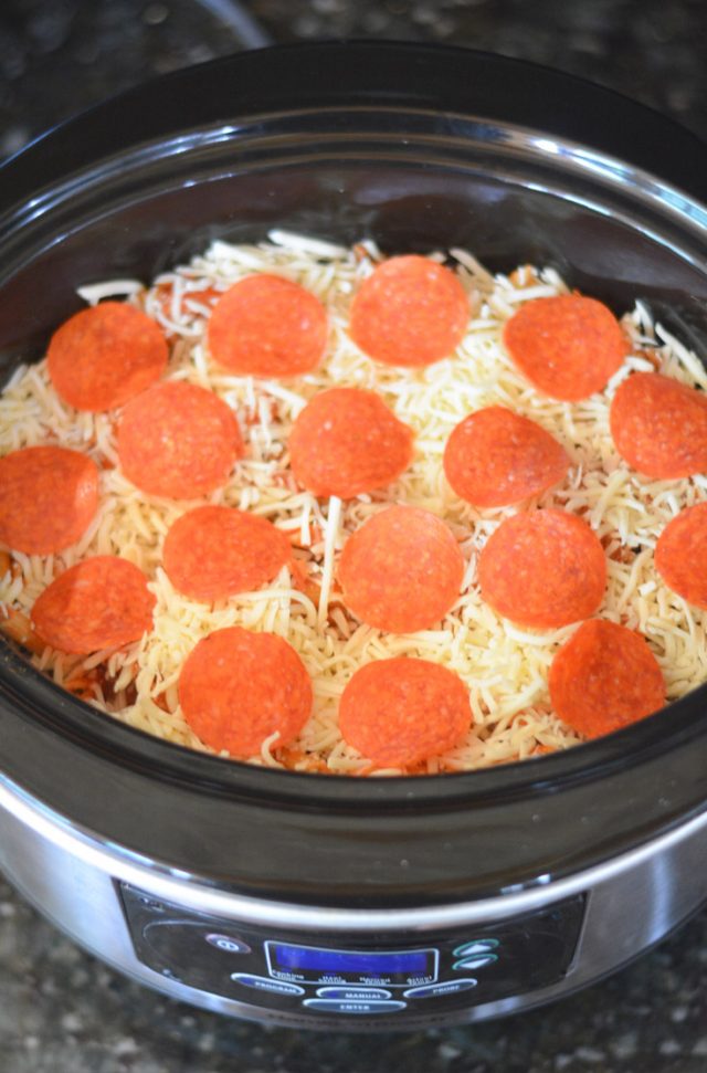 Slow Cooker Pizza Casserole - Mommy's Fabulous Finds